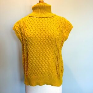 Oliver O Cable Knit turtle neck sleeveless sweater New without tags Size Medium